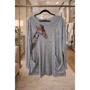 Inoah Giraffe Graphic Top Gray Oversized Slouchy Pocket Tunic Art Shirt M